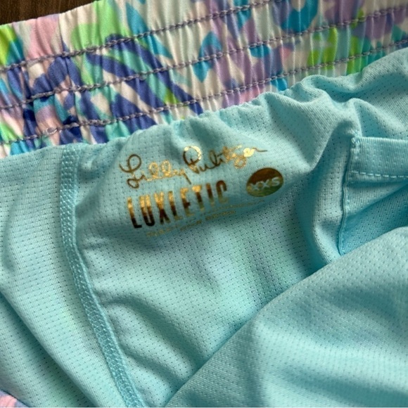 Lilly Pulitzer Luxletic Ocean Trail Shorts in Shell of a Party Sz XXS - Picture 5 of 8